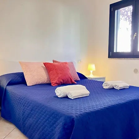 Casa Spaziosa Con Giardino E Piscina Nel