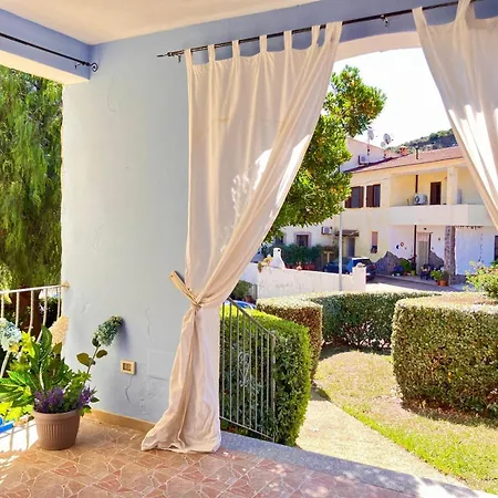 Lejlighed Casa Spaziosa Con Giardino E Piscina Nel *