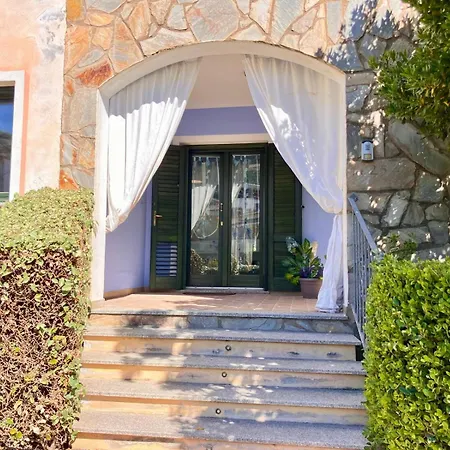 Casa Spaziosa Con Giardino E Piscina Nel Lejlighed