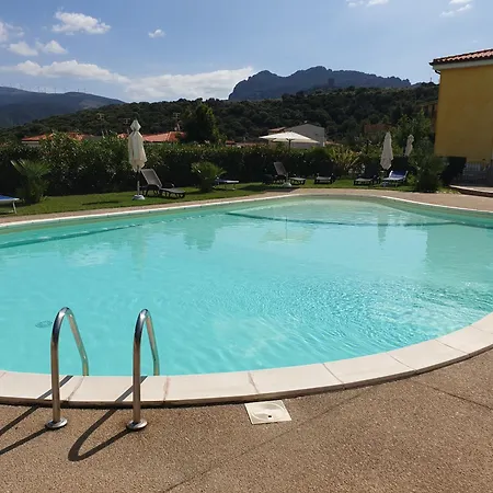 Lejlighed Casa Spaziosa Con Giardino E Piscina Nel *